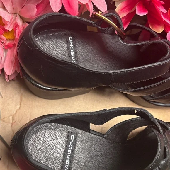 Vagabond Dioon Black Leather Sandal - Picture 5 of 5